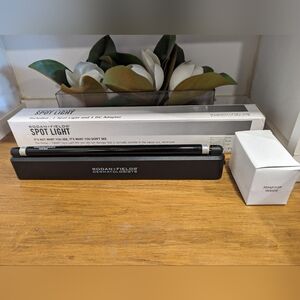 Rodan + Fields Spotlight - Spot Light & DC Adapter included RFLT001